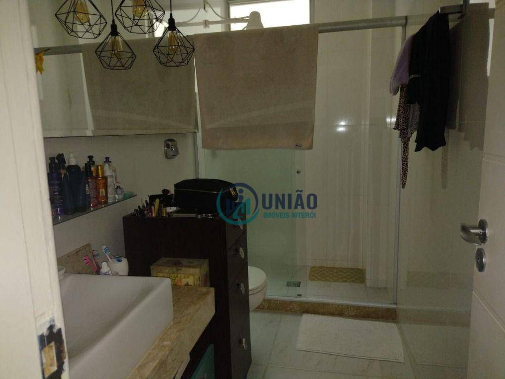 Apartamento à venda com 3 quartos, 158m² - Foto 17