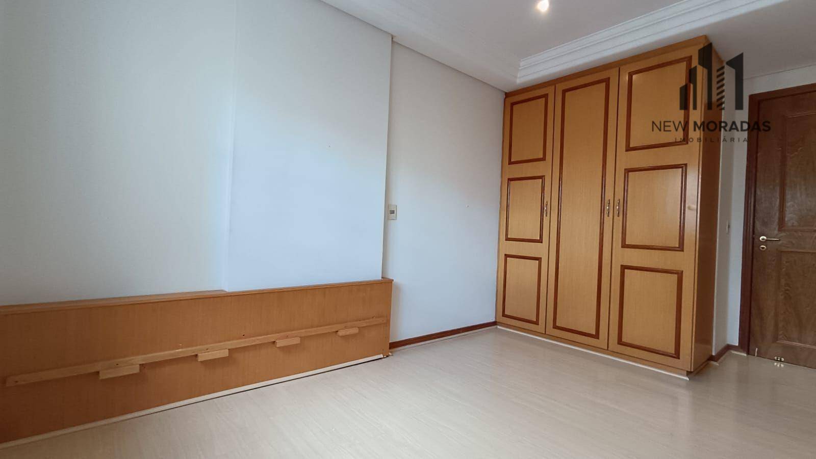 Apartamento à venda com 4 quartos, 149m² - Foto 23