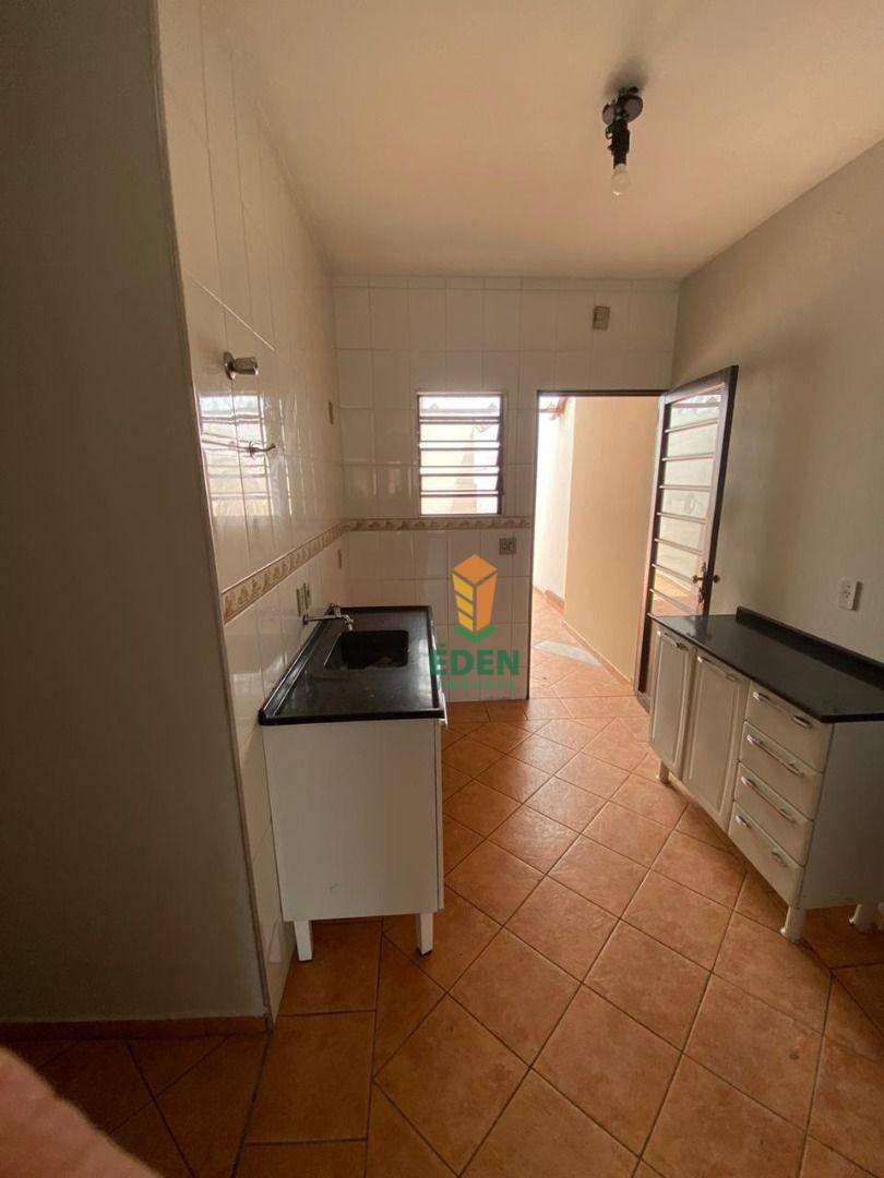 Casa à venda com 3 quartos, 80m² - Foto 14