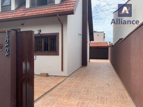 Casa à venda e aluguel com 3 quartos, 270m² - Foto 29