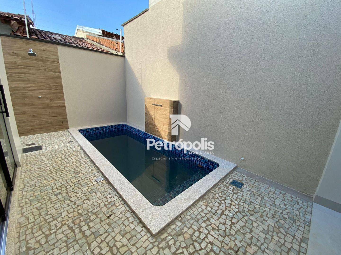 Casa à venda com 3 quartos, 117m² - Foto 14