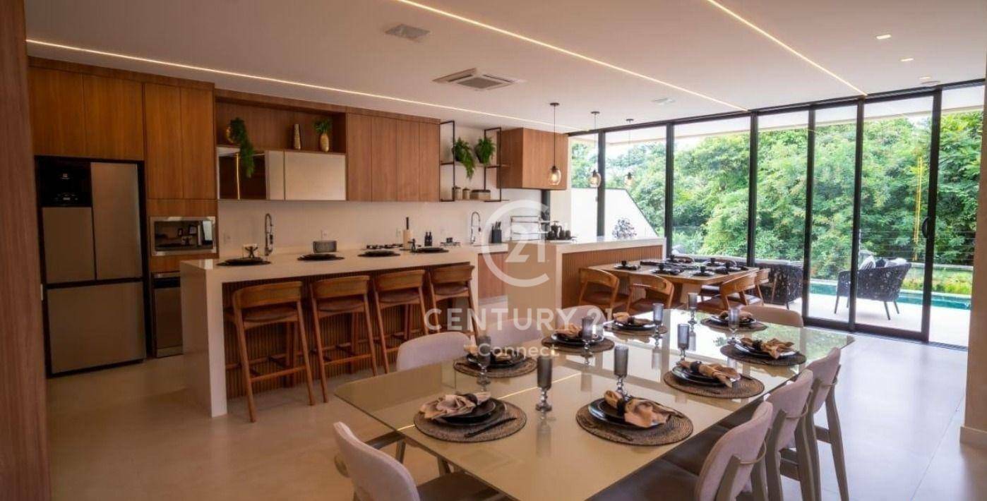 Casa de Condomínio à venda com 4 quartos, 450m² - Foto 2