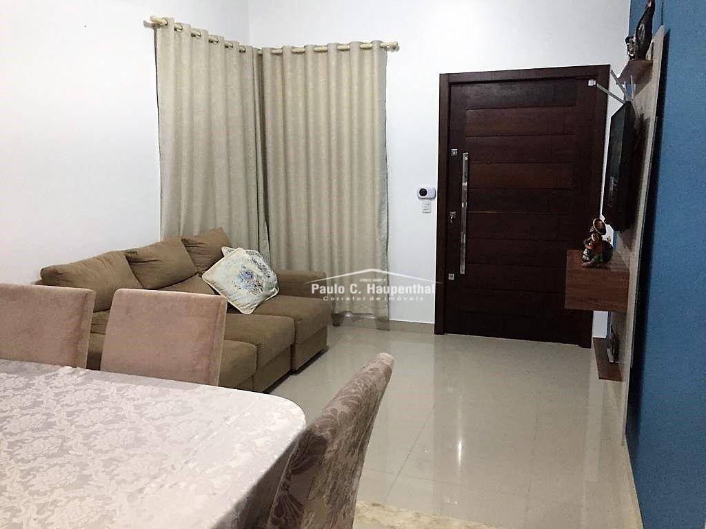 Casa à venda com 2 quartos, 56m² - Foto 4