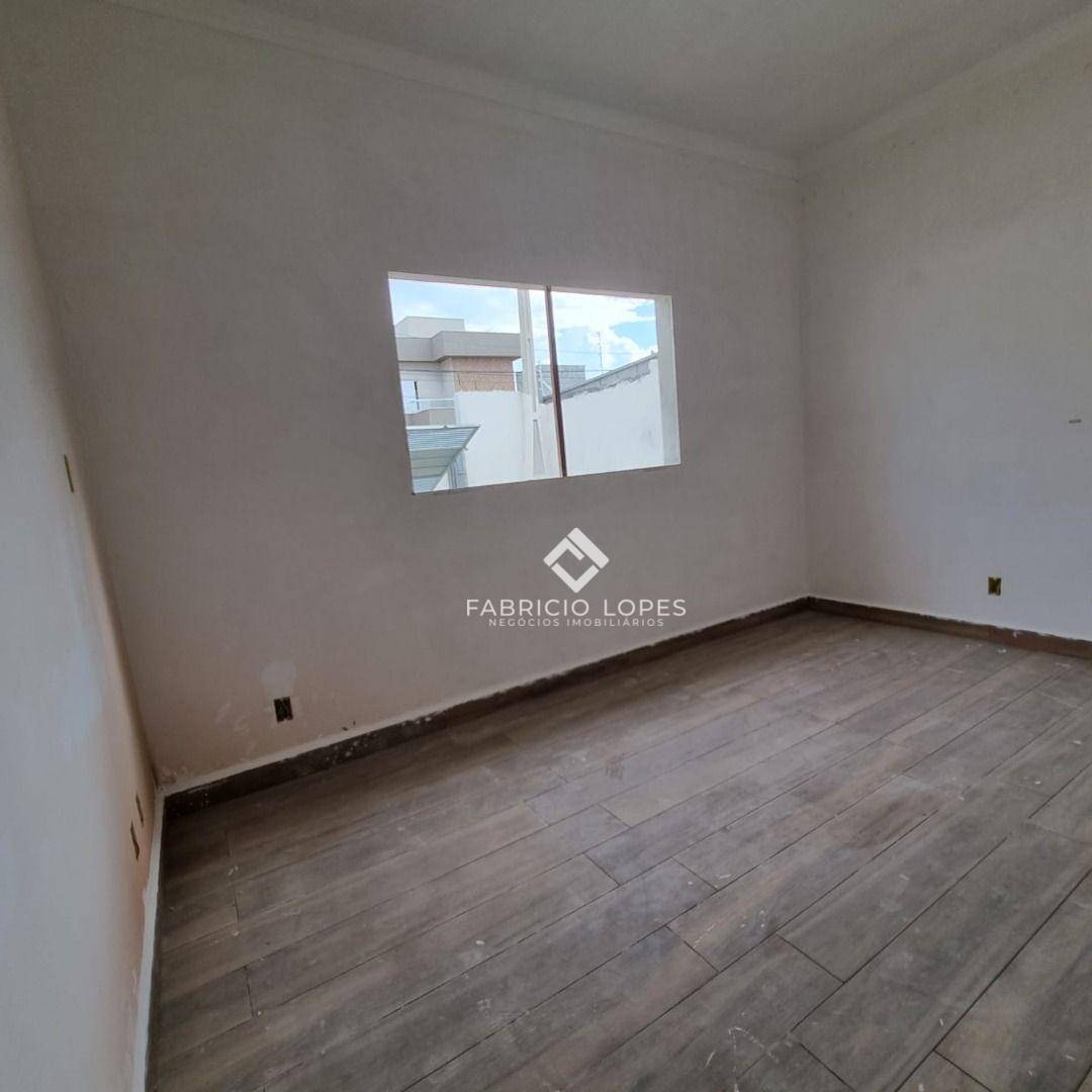 Casa à venda com 3 quartos, 160m² - Foto 9