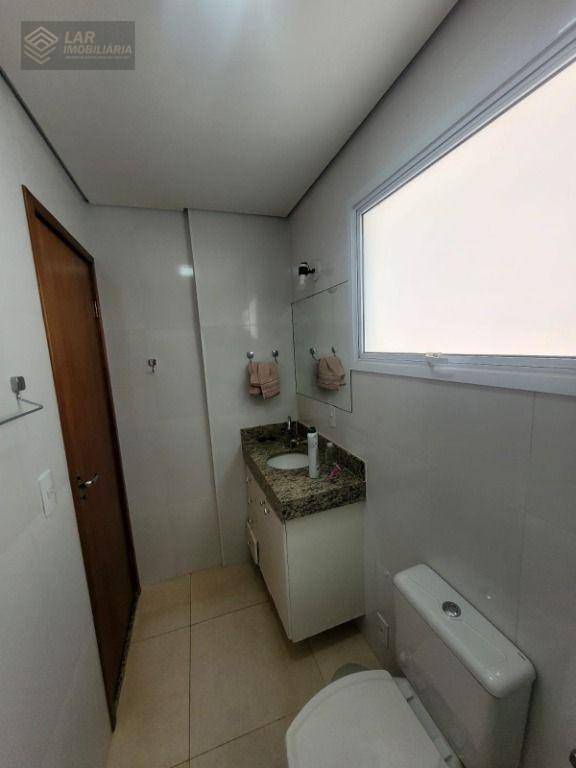 Apartamento para alugar com 2 quartos, 77m² - Foto 8