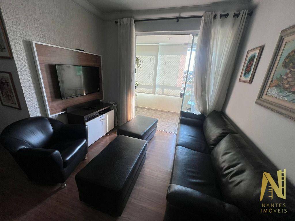 Apartamento à venda com 3 quartos, 96m² - Foto 3