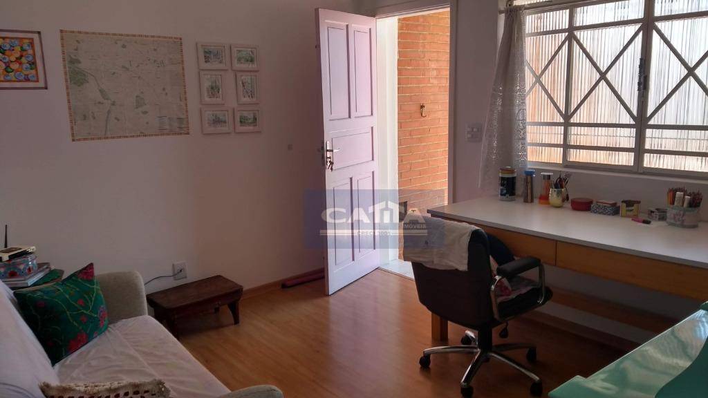 Sobrado à venda com 4 quartos, 300m² - Foto 35