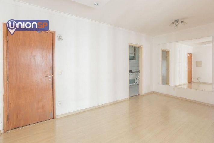 Apartamento à venda com 3 quartos, 75m² - Foto 8