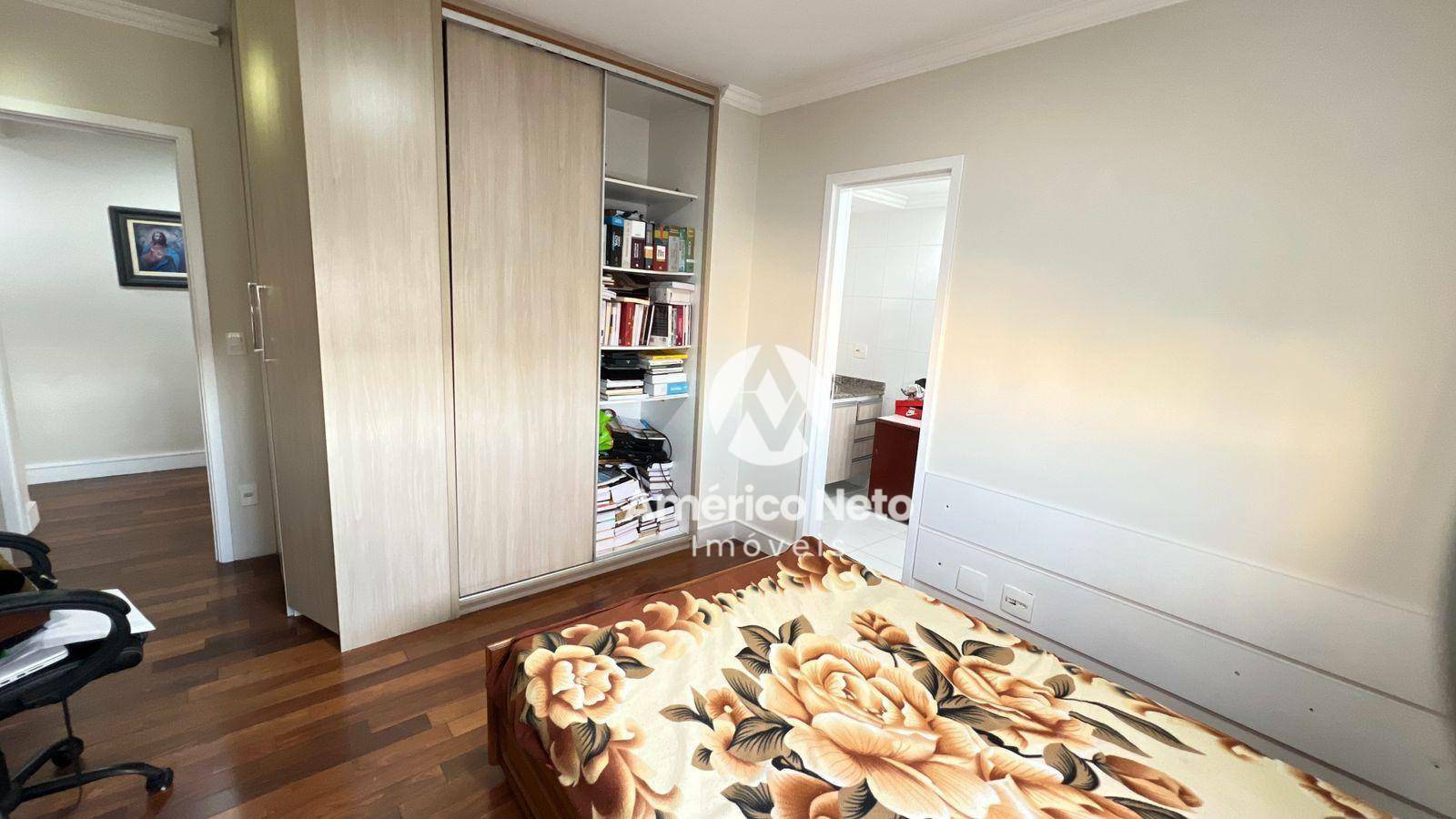 Apartamento à venda com 4 quartos, 242m² - Foto 19