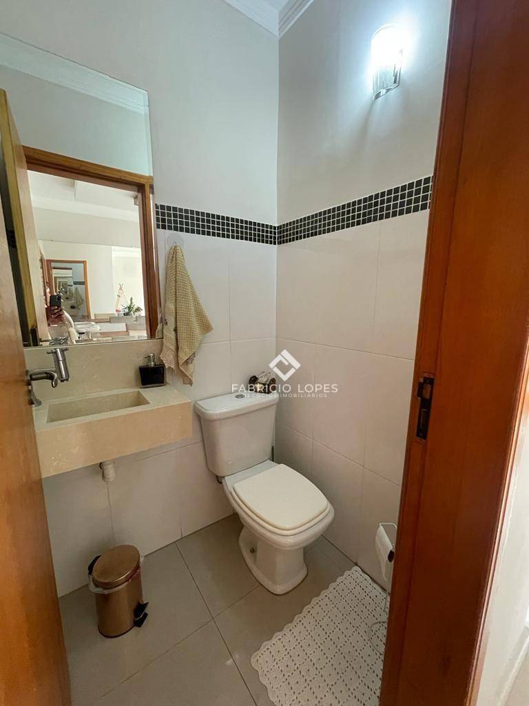 Casa à venda com 3 quartos, 165m² - Foto 14