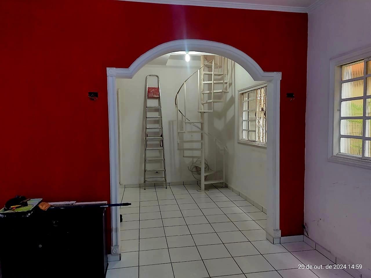 Sobrado à venda com 3 quartos, 160m² - Foto 1