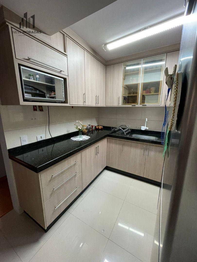 Sobrado à venda com 4 quartos, 235m² - Foto 4