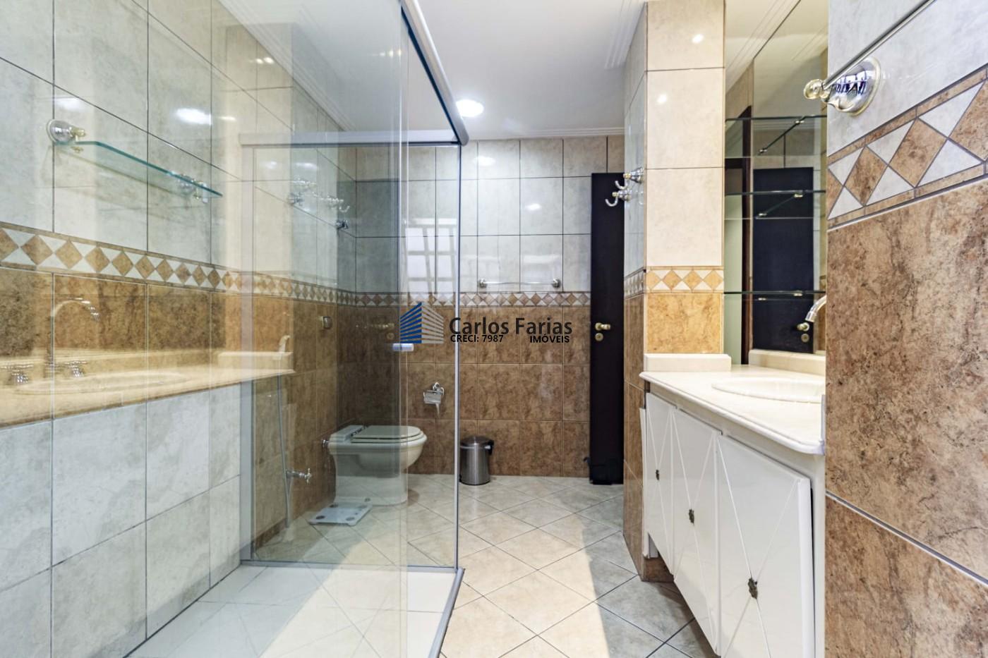 Casa à venda com 6 quartos, 450m² - Foto 36