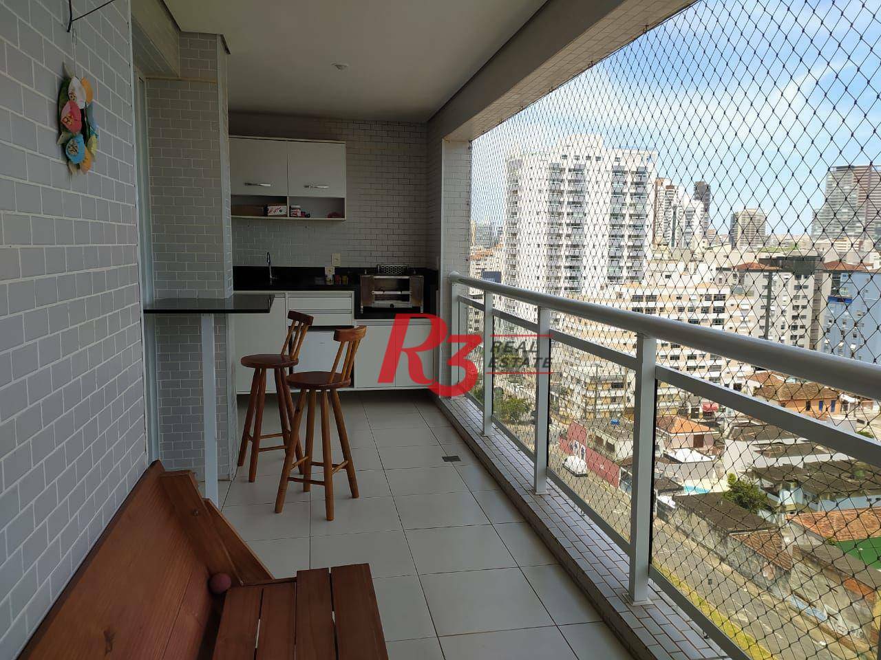 Apartamento à venda com 3 quartos, 98m² - Foto 2