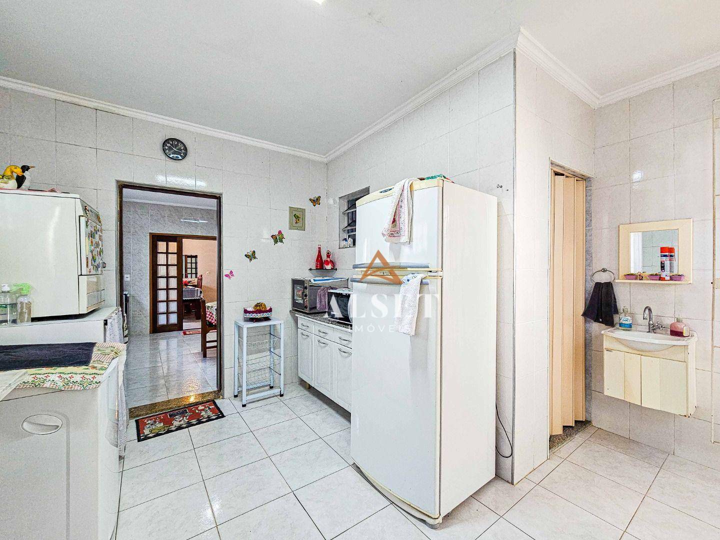 Sobrado à venda com 3 quartos, 220m² - Foto 38