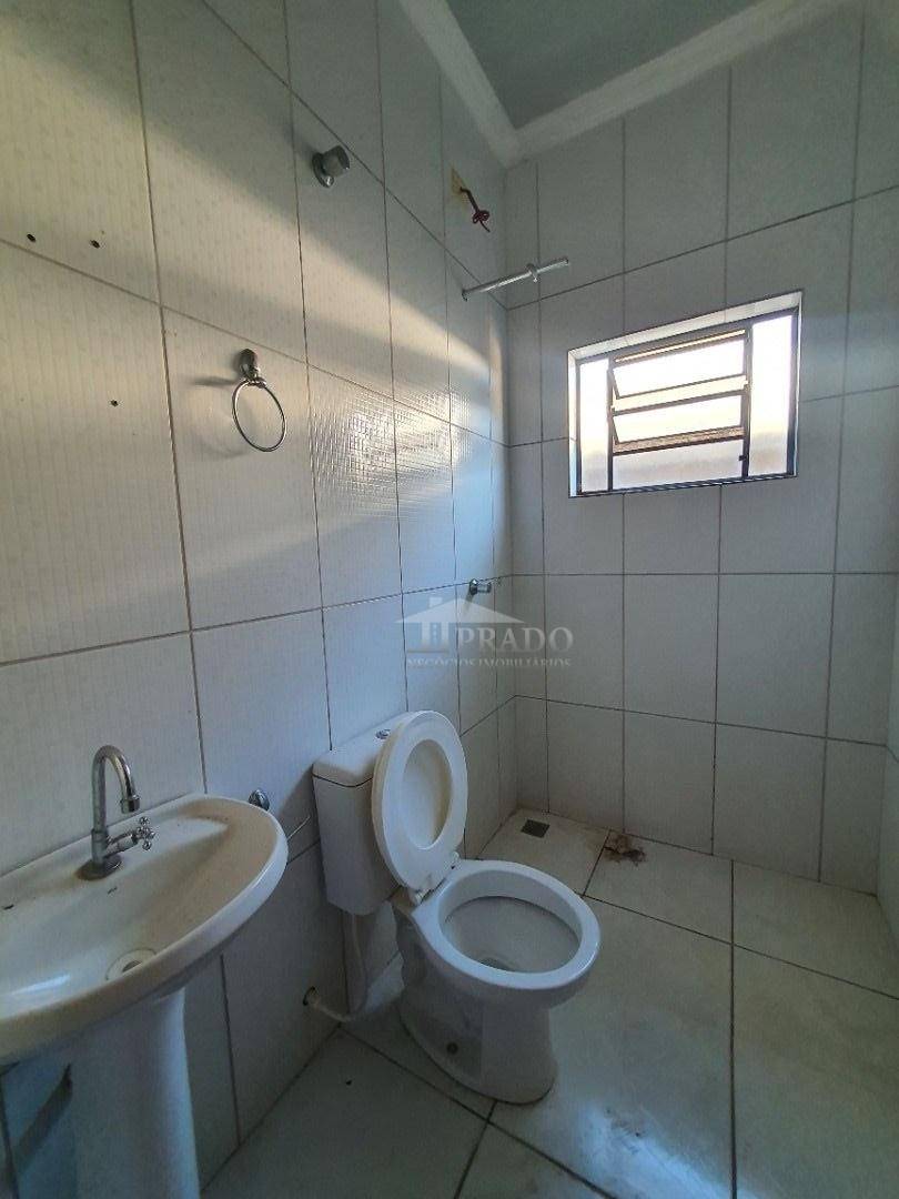 Casa à venda com 2 quartos, 69m² - Foto 11