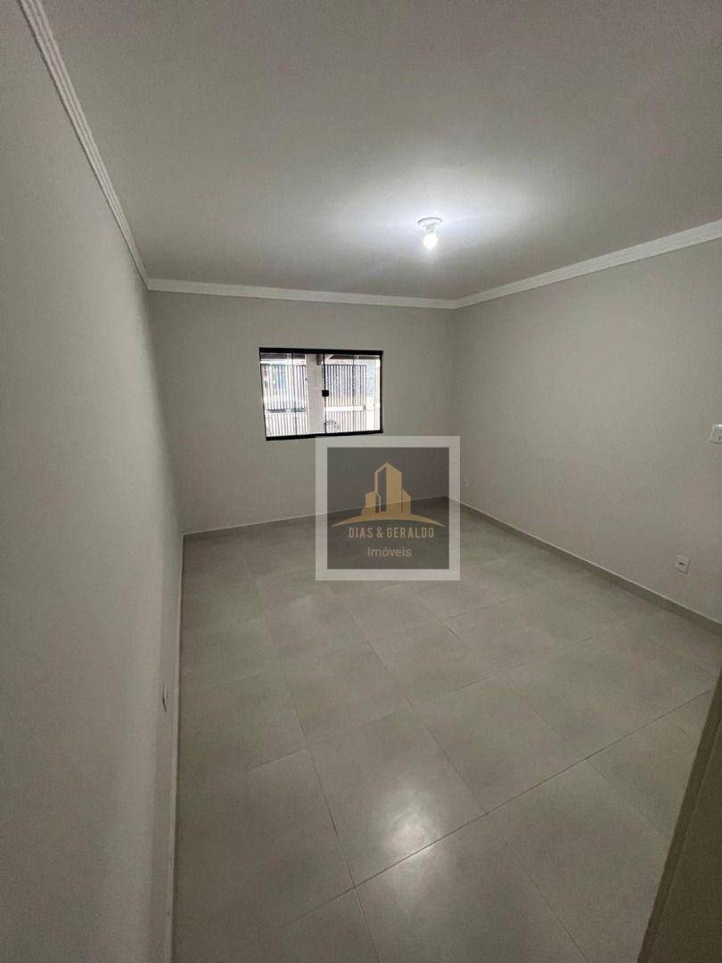 Casa à venda com 3 quartos, 120m² - Foto 5