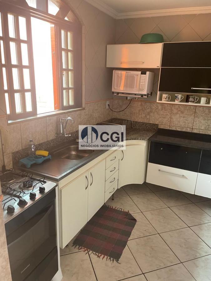 Casa à venda com 3 quartos, 270m² - Foto 5