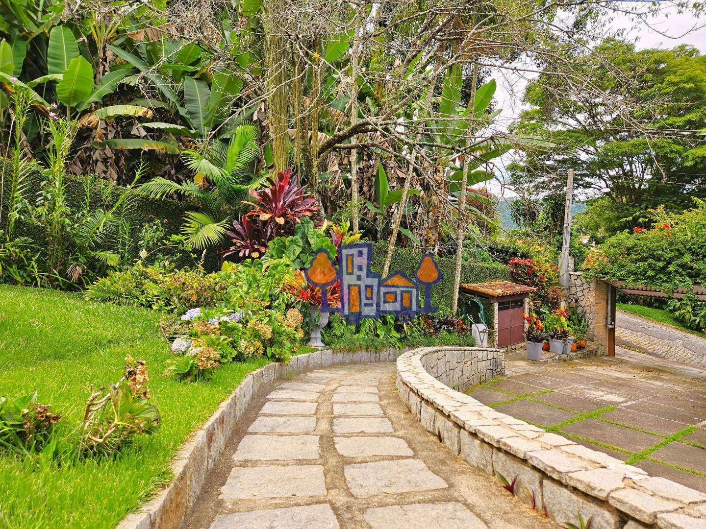 Casa à venda com 4 quartos, 300m² - Foto 69