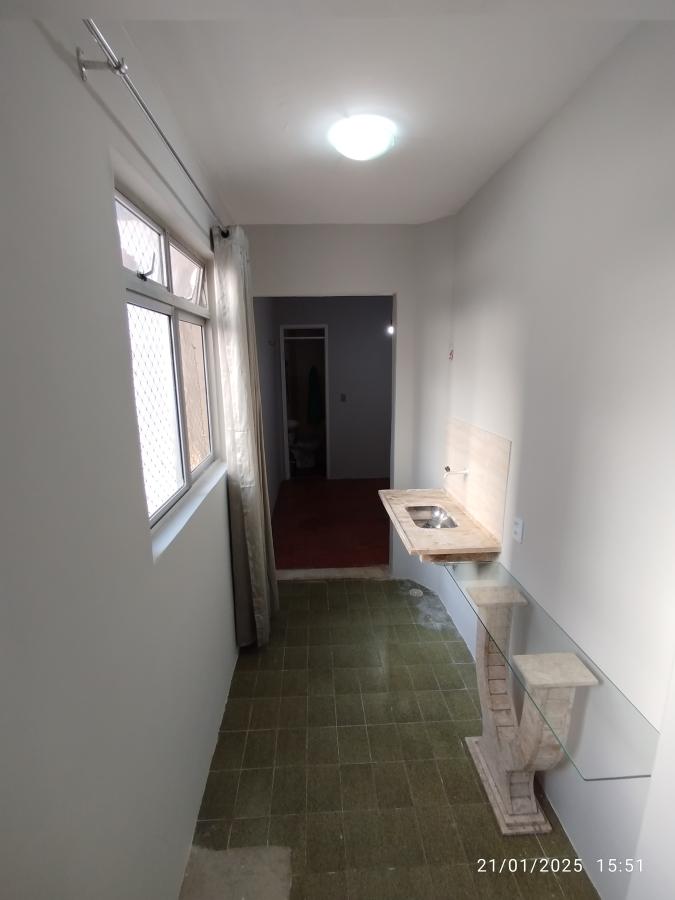 Apartamento para alugar com 1 quarto, 50m² - Foto 7