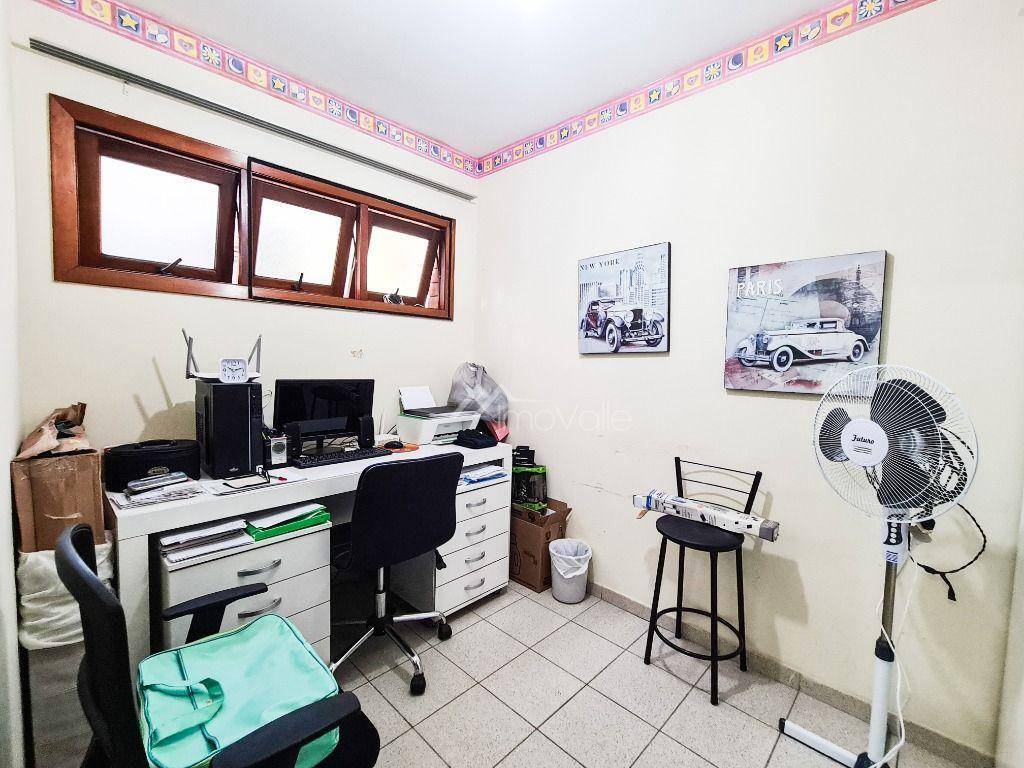 Casa de Condomínio à venda com 3 quartos, 200m² - Foto 12