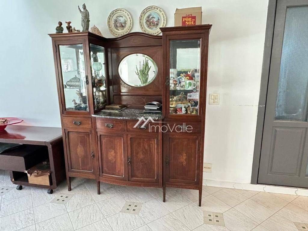 Casa à venda e aluguel com 3 quartos, 375m² - Foto 6