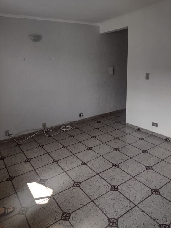 Apartamento à venda com 2 quartos, 65m² - Foto 8