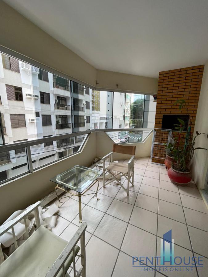 Apartamento à venda com 2 quartos, 100m² - Foto 12