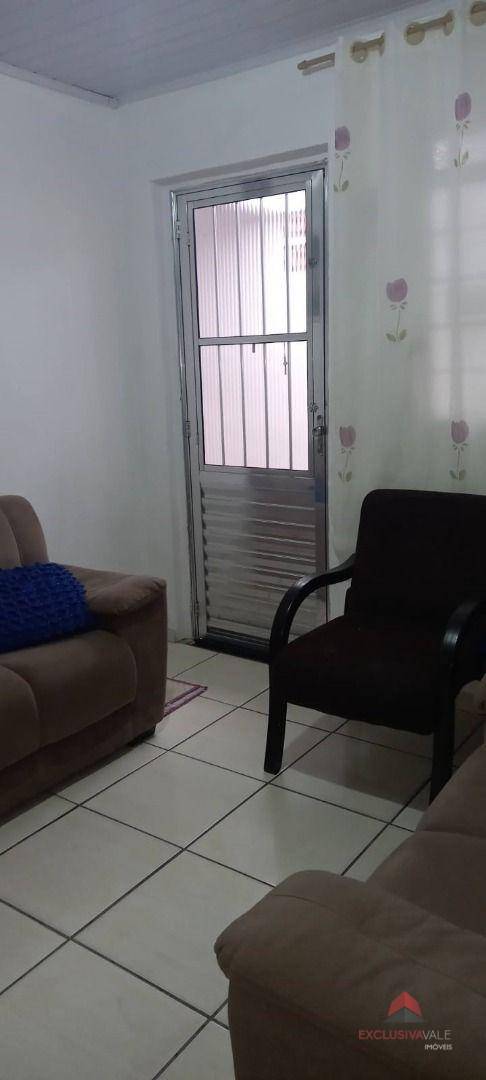 Casa à venda com 2 quartos, 75m² - Foto 4