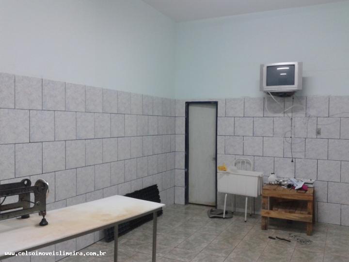 Prédio Inteiro à venda com 1 quarto, 150m² - Foto 3