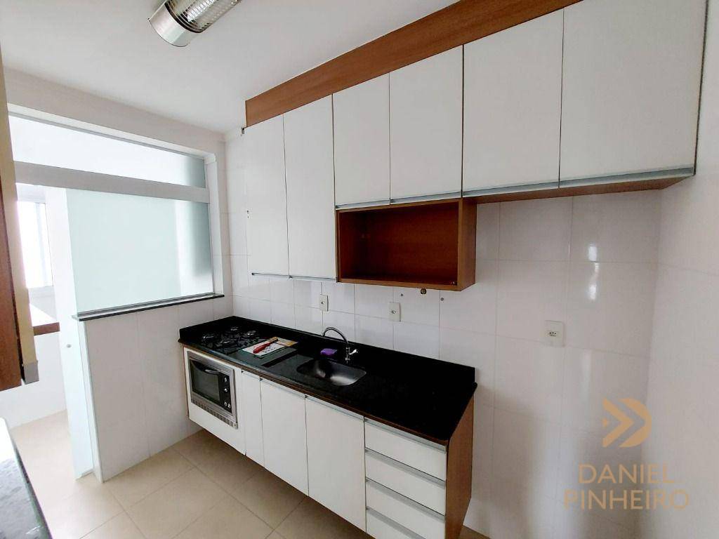 Apartamento à venda com 2 quartos, 75m² - Foto 5