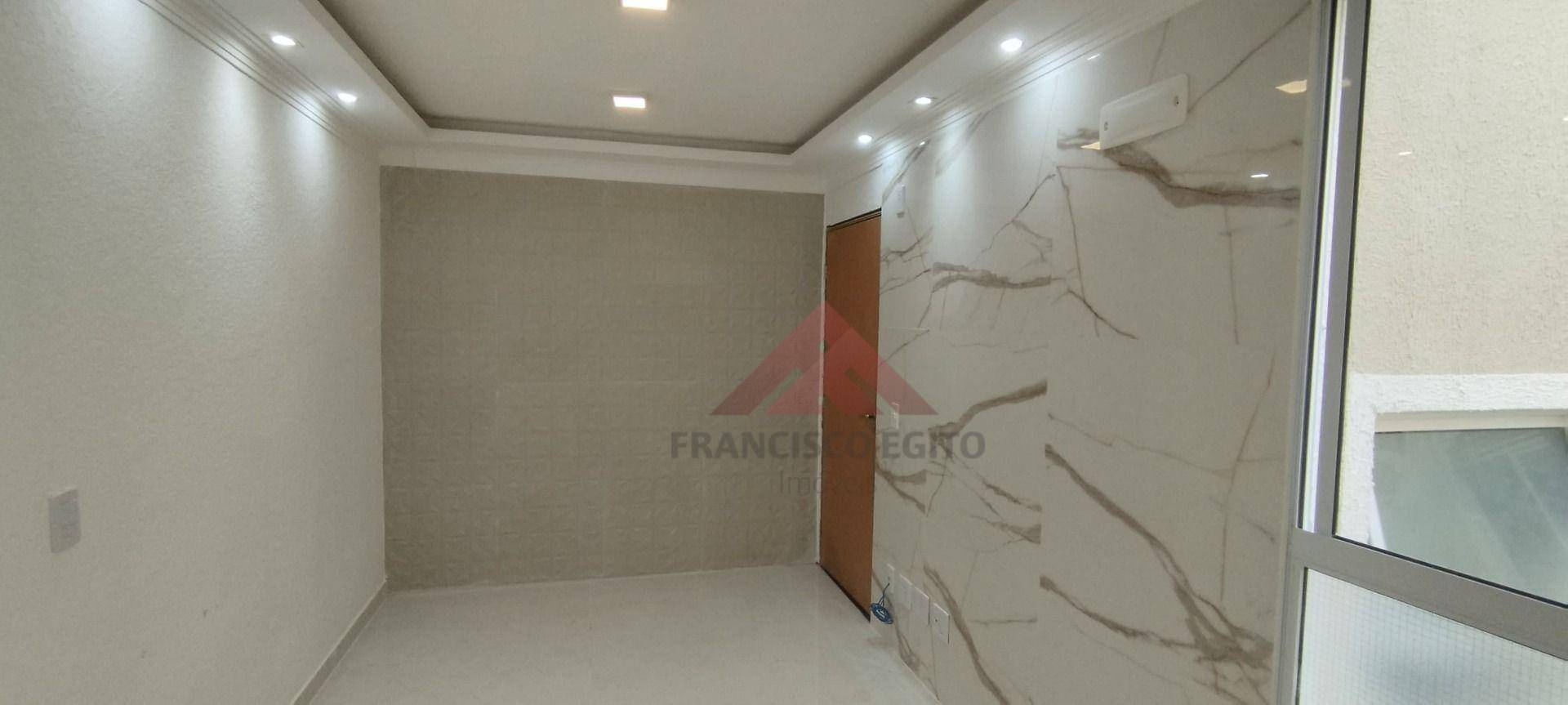 Apartamento à venda com 2 quartos, 42m² - Foto 2
