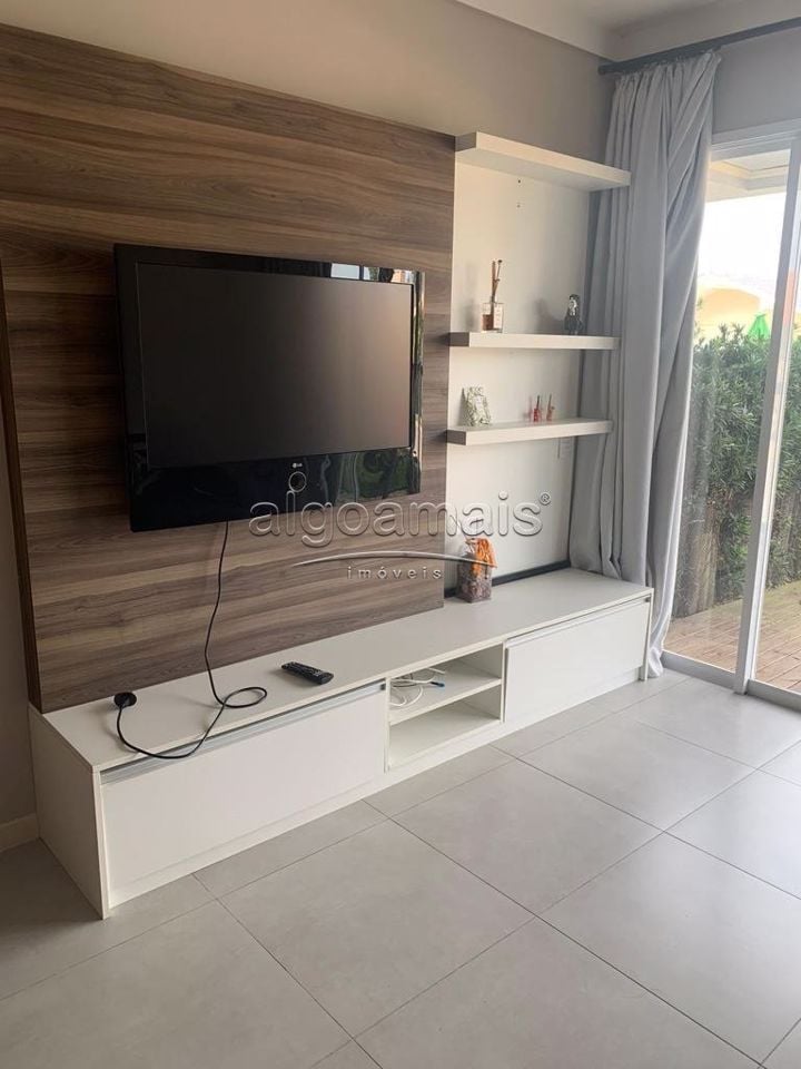 Apartamento à venda com 3 quartos, 105m² - Foto 1