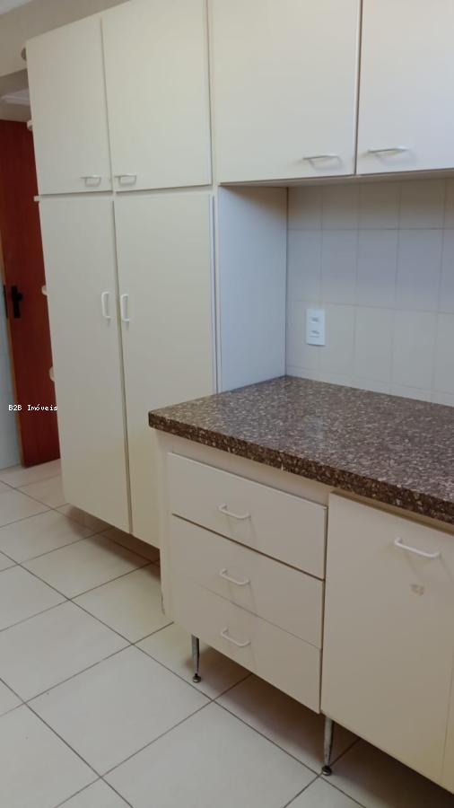 Apartamento à venda com 3 quartos, 129m² - Foto 8