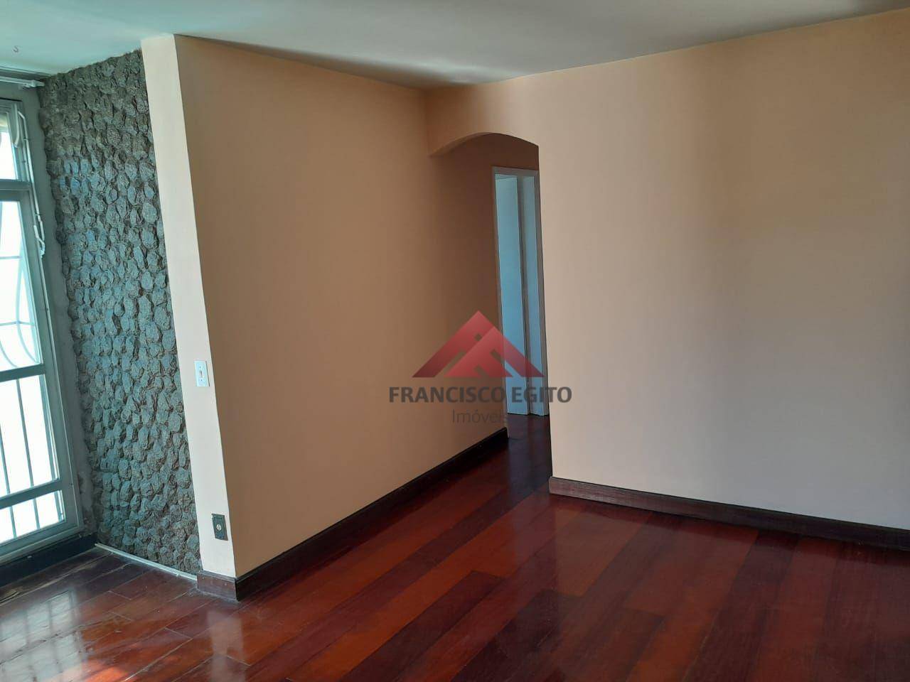 Apartamento à venda com 2 quartos, 60m² - Foto 1