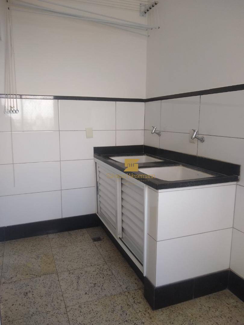 Apartamento à venda com 3 quartos, 261m² - Foto 31