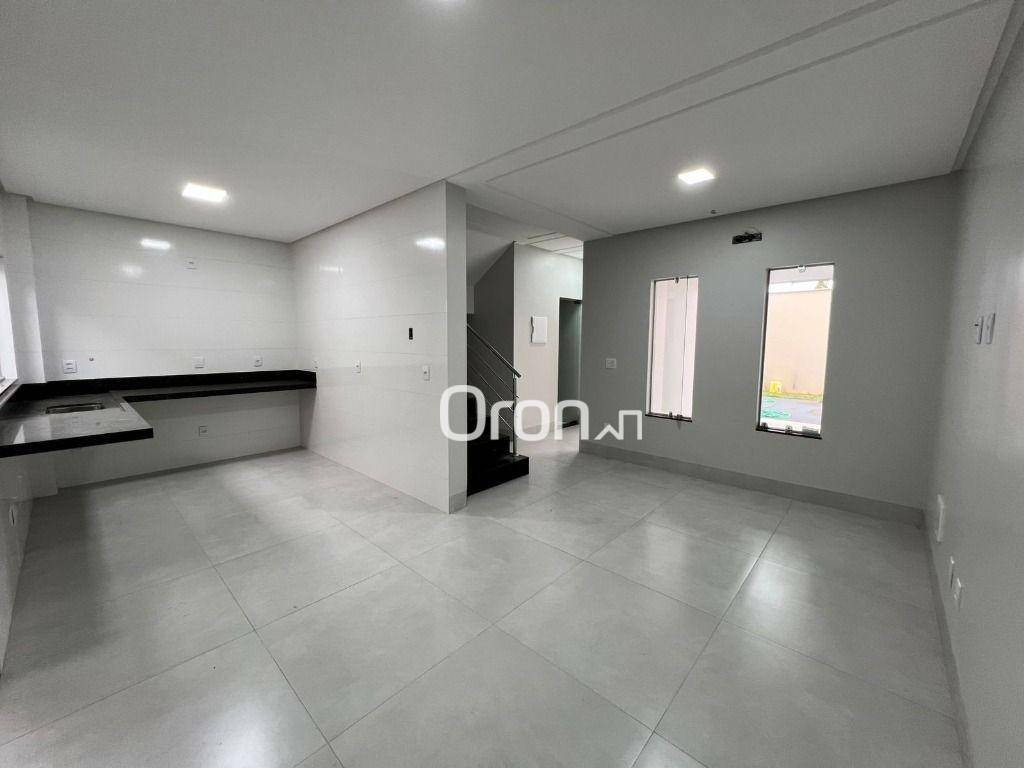 Sobrado à venda com 4 quartos, 133m² - Foto 1