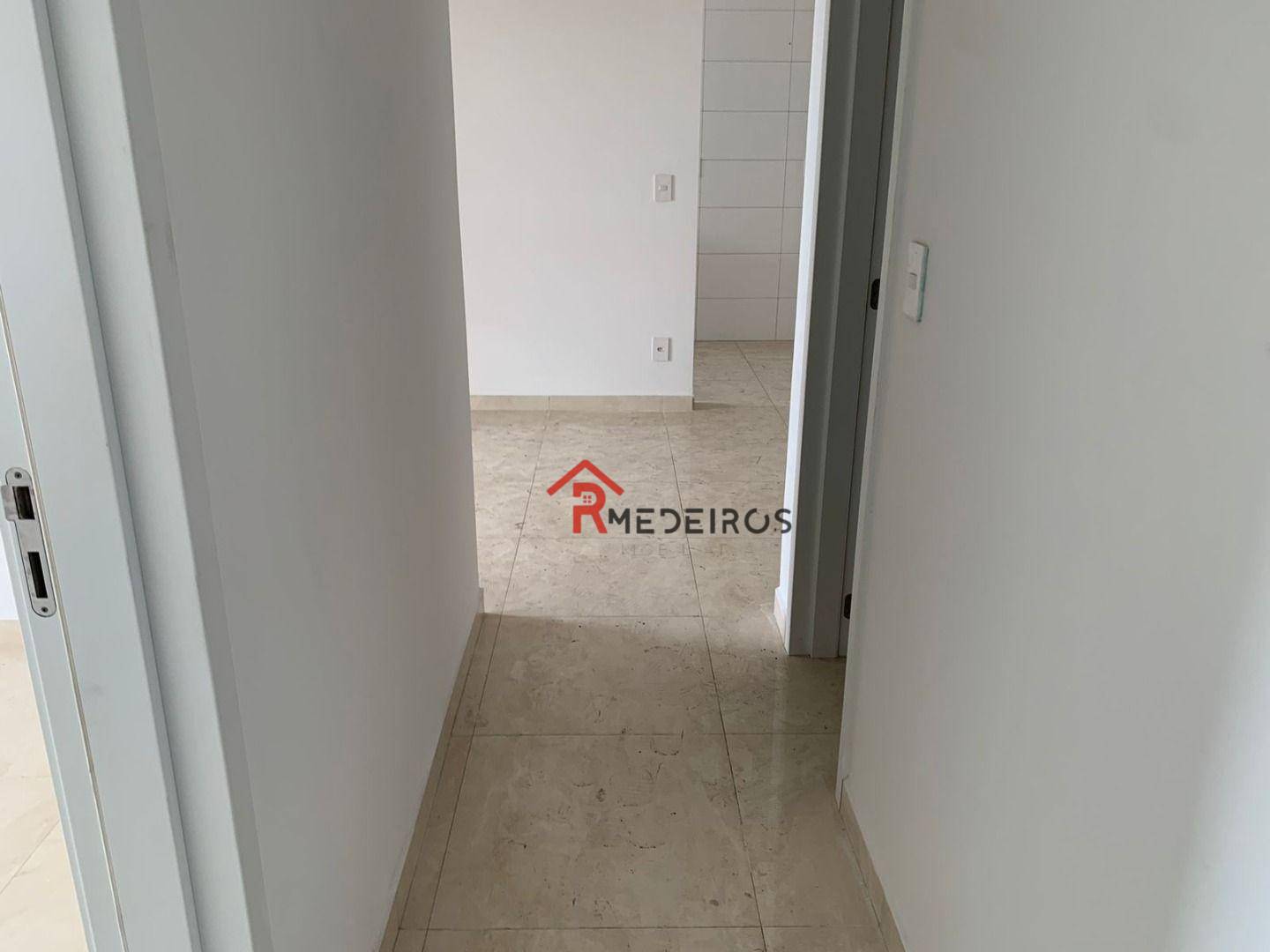 Apartamento à venda com 2 quartos, 82m² - Foto 12