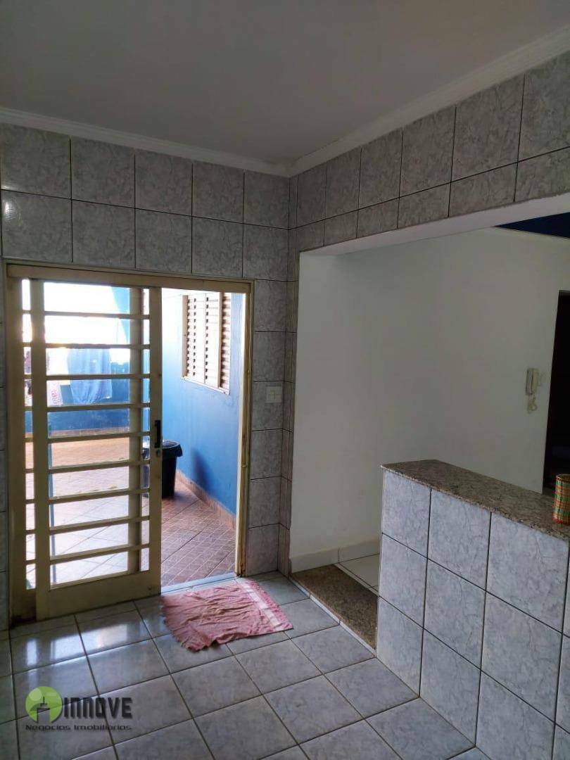 Casa à venda com 3 quartos, 149m² - Foto 8