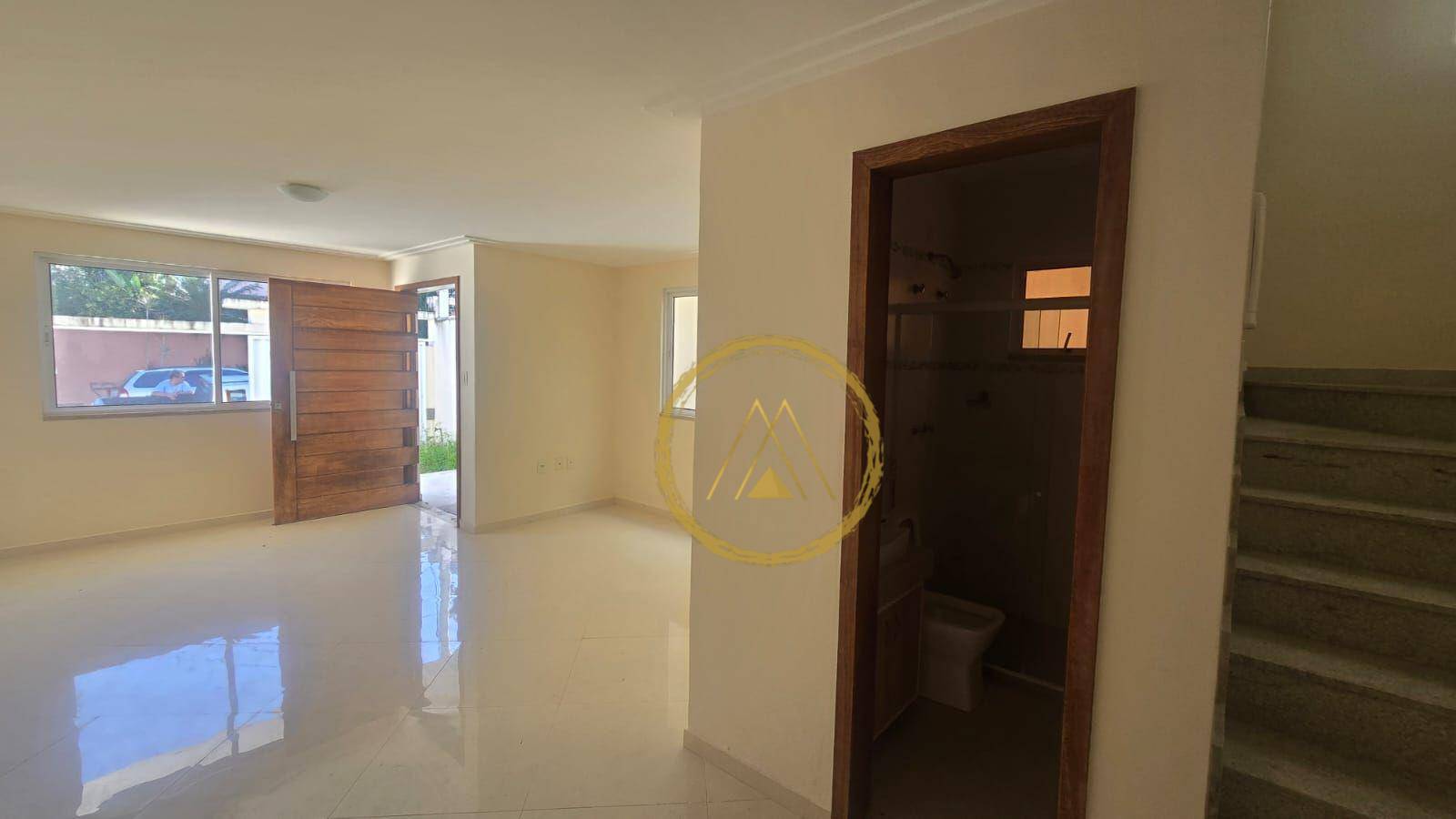 Casa à venda com 3 quartos, 128m² - Foto 1