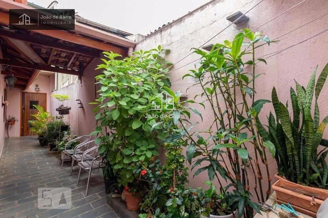 Casa à venda com 4 quartos, 166m² - Foto 3