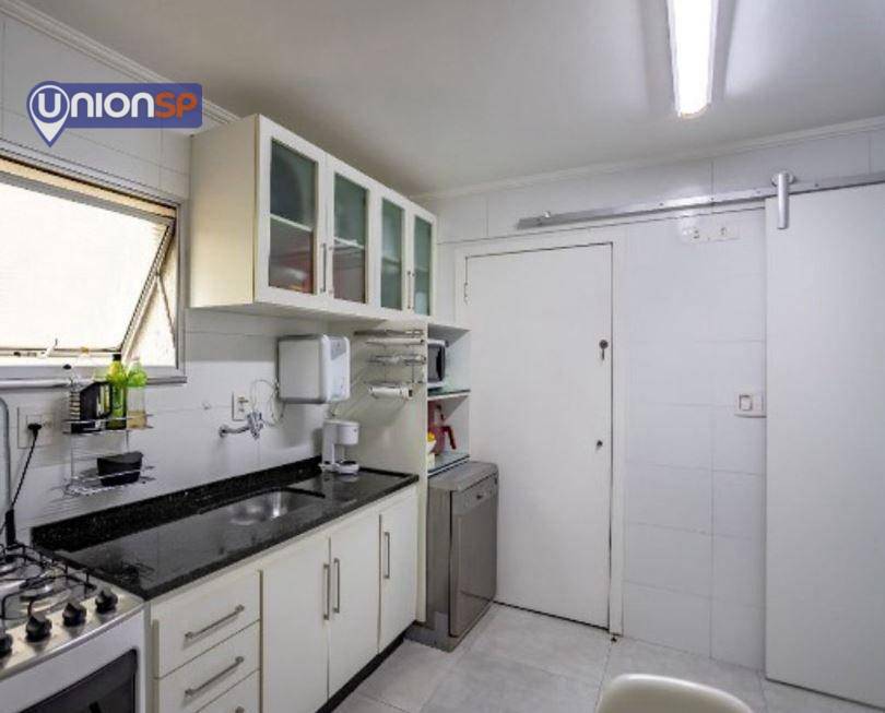 Apartamento à venda com 2 quartos, 70m² - Foto 12