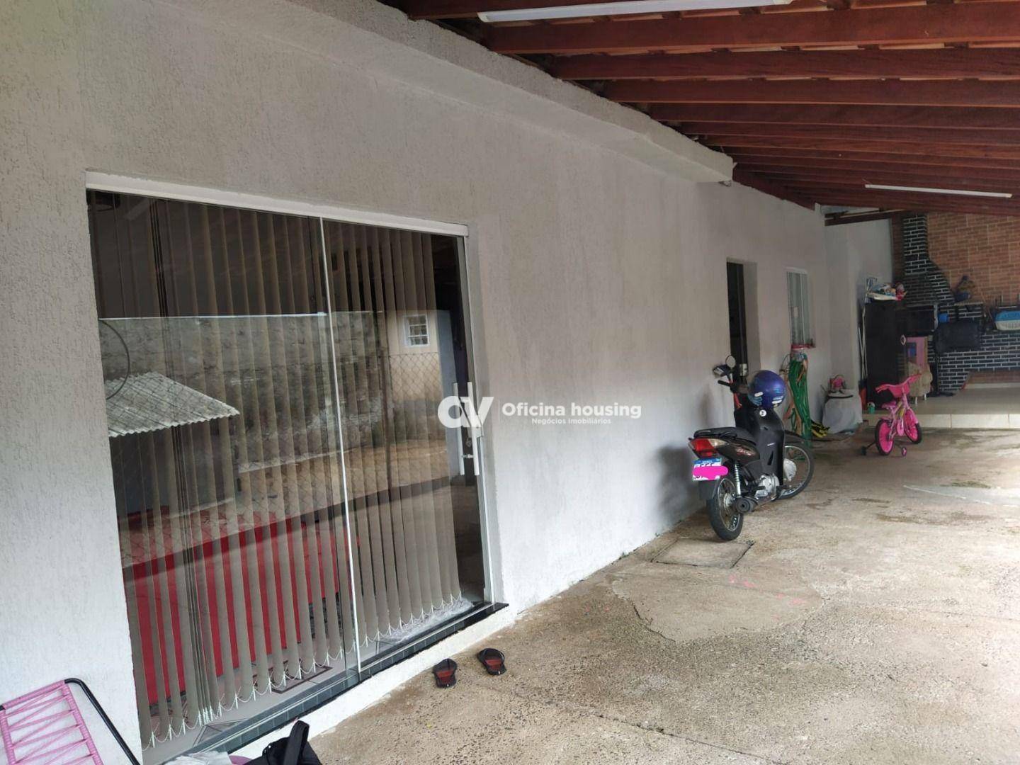 Casa à venda com 2 quartos, 156m² - Foto 1