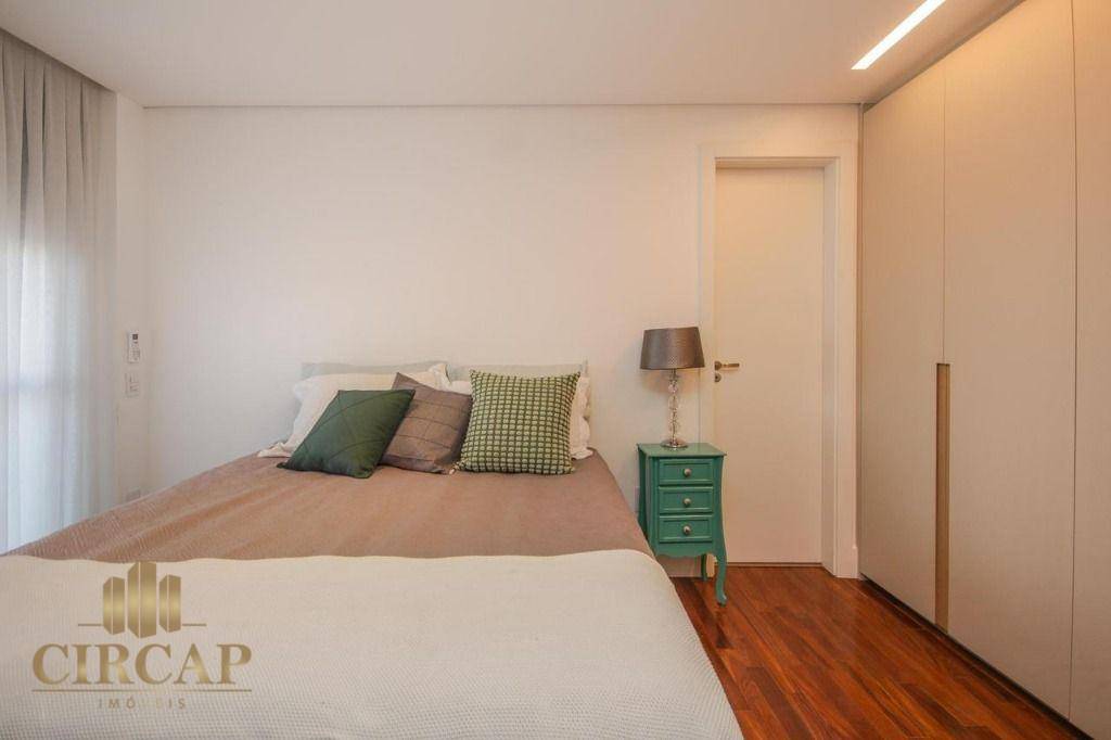 Apartamento à venda com 3 quartos, 183m² - Foto 20