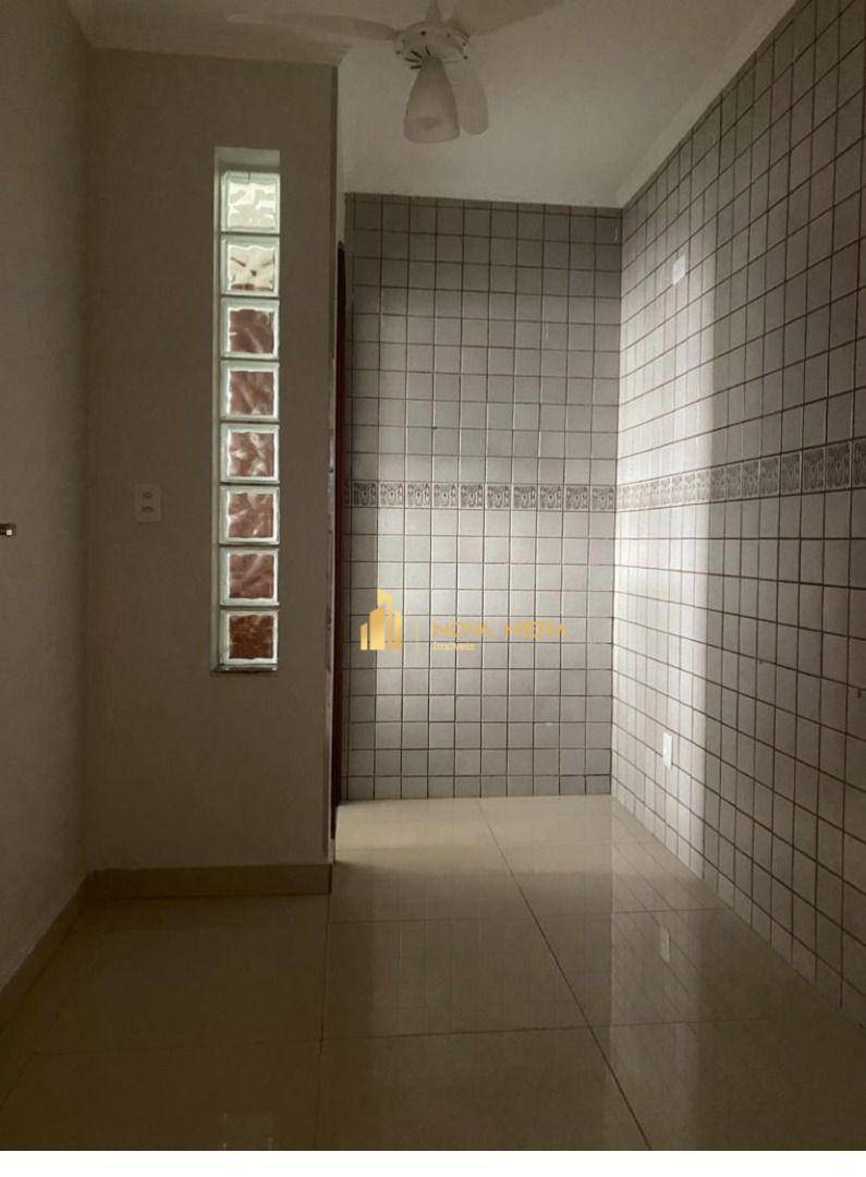 Sobrado à venda com 4 quartos, 256m² - Foto 9