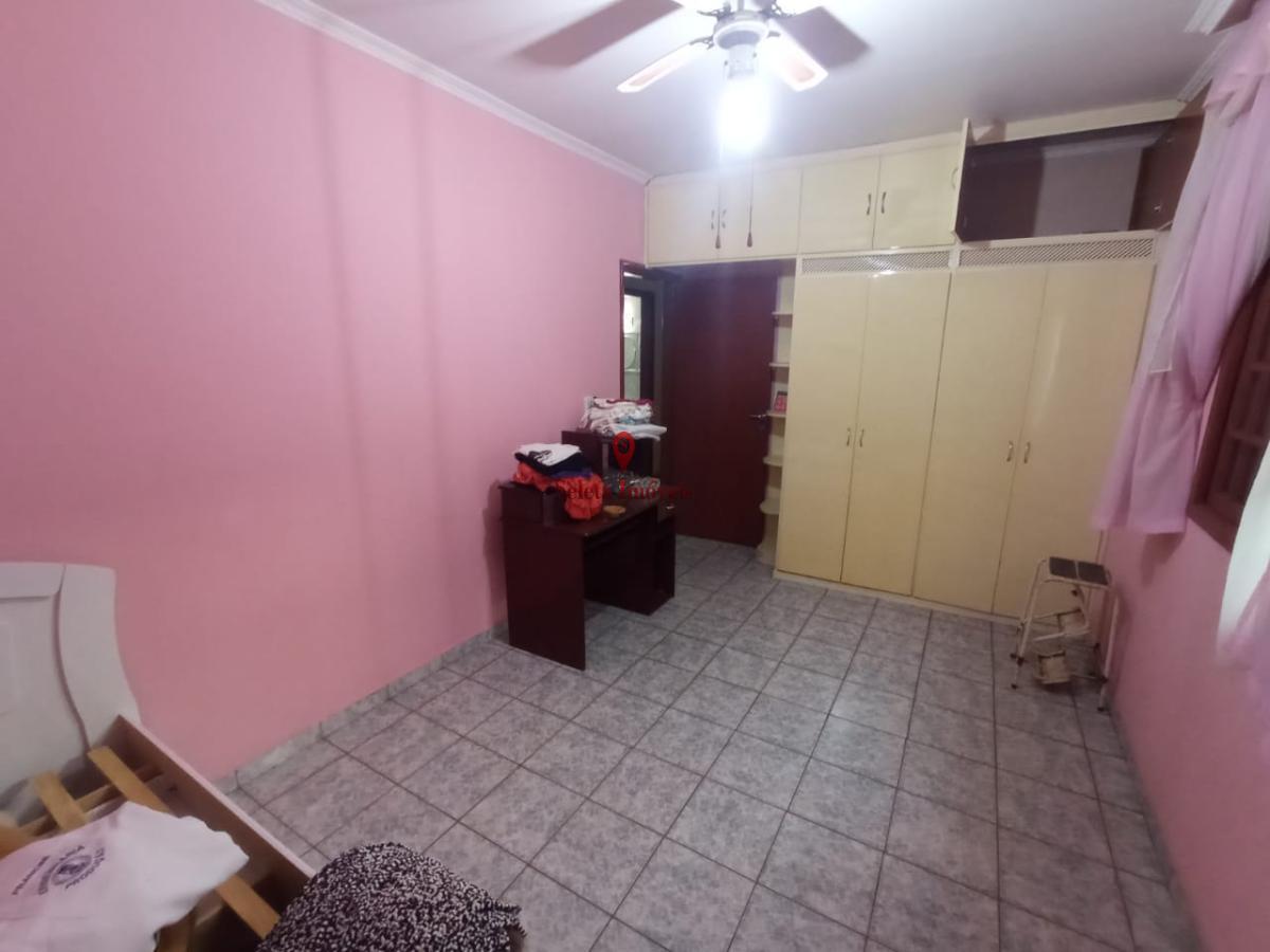 Casa à venda com 3 quartos, 200m² - Foto 13