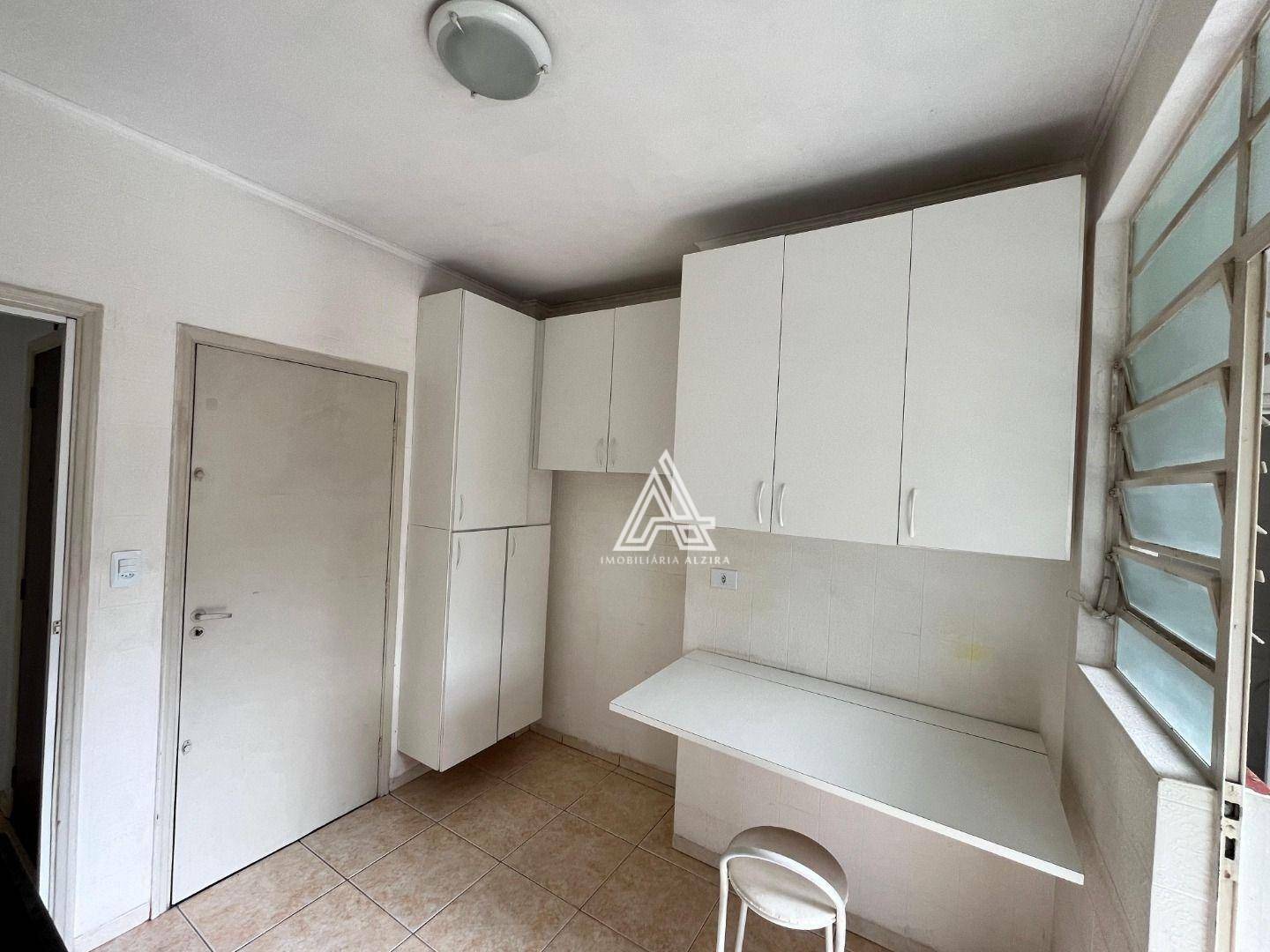 Apartamento à venda com 2 quartos, 70m² - Foto 14