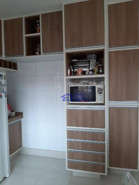 Sobrado à venda com 3 quartos, 200m² - Foto 31