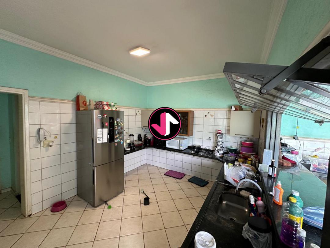 Casa à venda com 4 quartos, 249m² - Foto 28