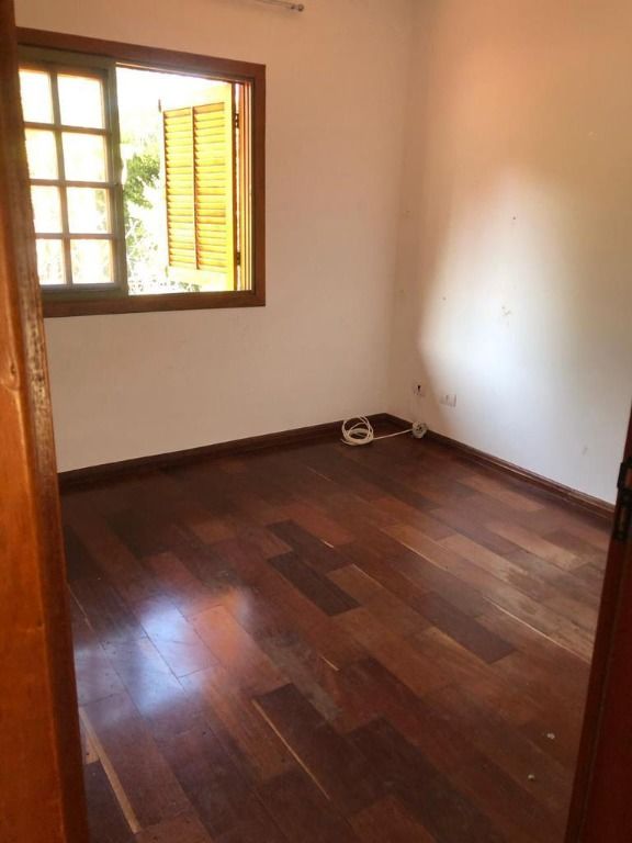 Casa de Condomínio à venda com 5 quartos, 380m² - Foto 32